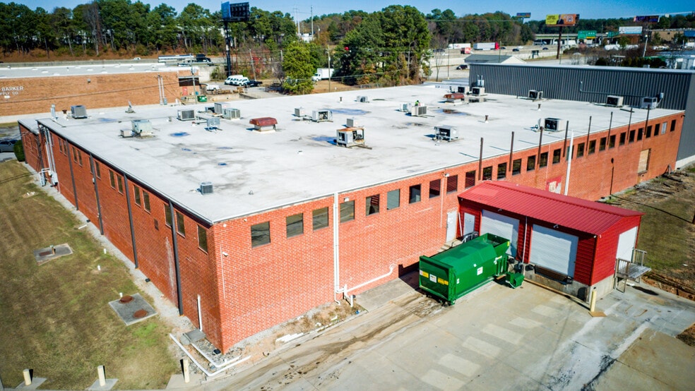 More Photos Of 132 Royal Dr, Forest Park Refrigeration Cold Storage For Sale