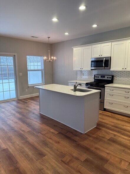 More Photos Of Ridge Manor Court, Niskayuna Apartments For Sale