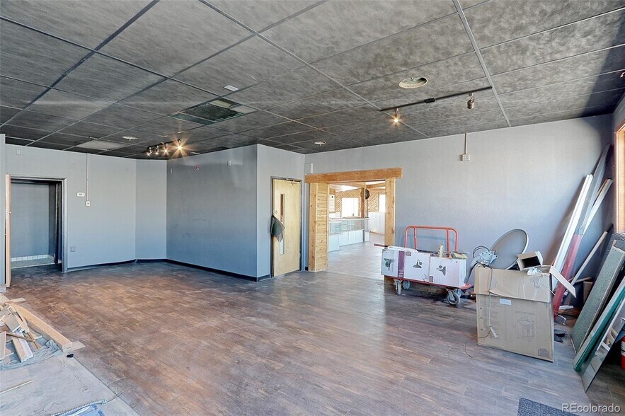 More Photos Of 602 Cedar St, Hudson Restaurant For Sale