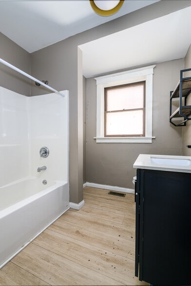 More Photos Of 5321 Michigan Ave, Saint Louis Multifamily For Sale