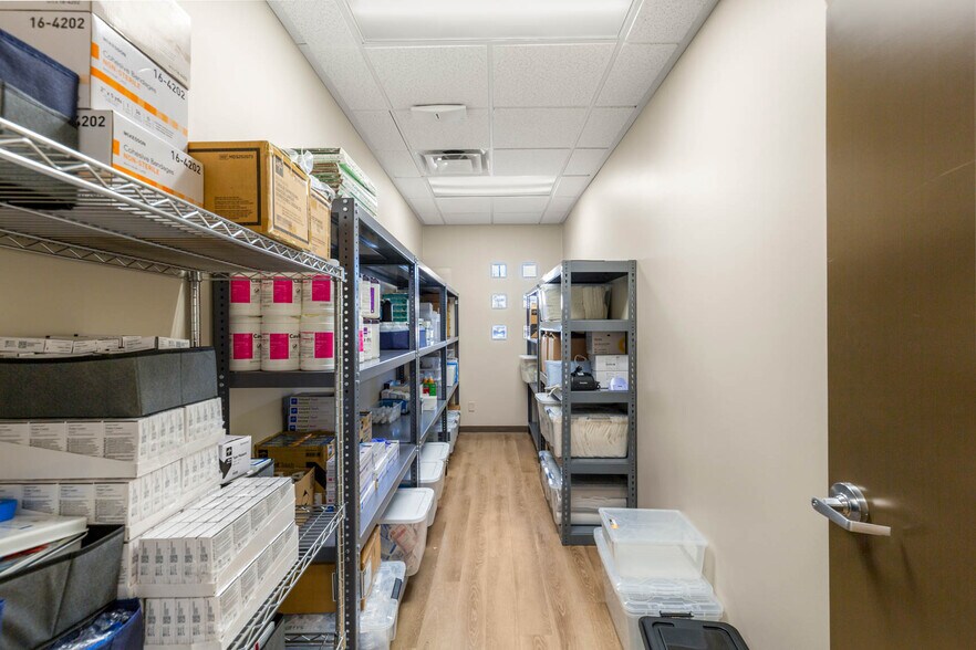 More Photos Of 2601 N Tenaya Way, Las Vegas Office For Sale