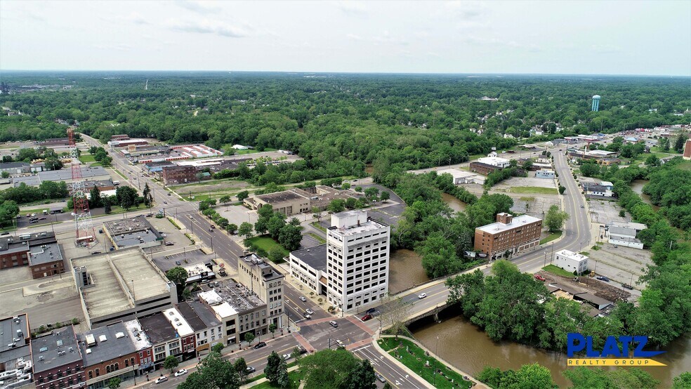 More Photos Of 118 E Market St, Warren Office For Sale