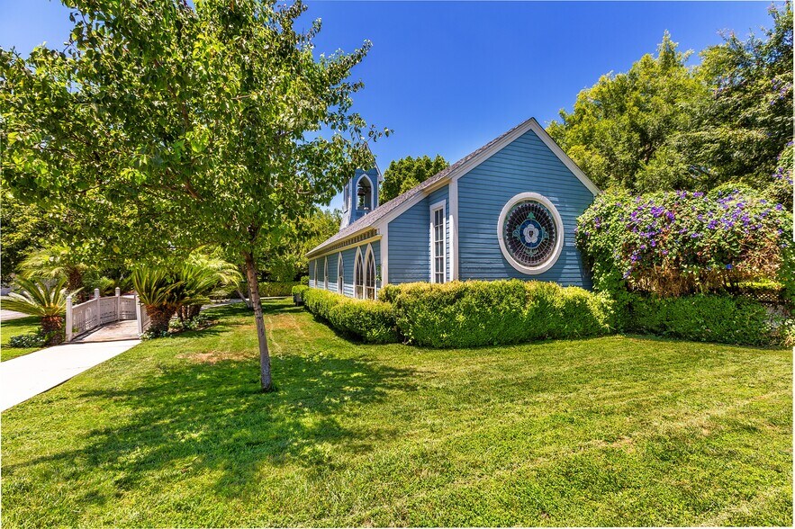 More Photos Of 2064 Orange Tree Ln, Redlands Lodge Meeting Hall For Sale