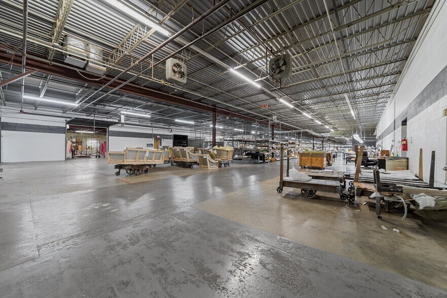 More Photos Of 1801 S University Pky, High Point Manufacturing For Sale