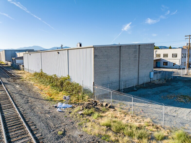 More Photos Of 619 S Fir St, Medford Refrigeration Cold Storage For Sale