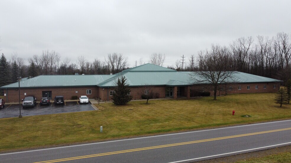More Photos Of 1835 Treanor St, Saginaw Rehabilitation Center For Sale