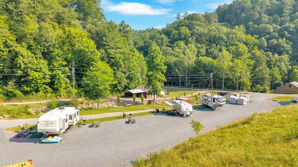More Photos Of 5340 US-321, Butler Specialty For Sale