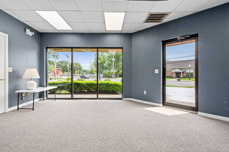 More Photos Of 2 Main St, Netcong Office For Sale