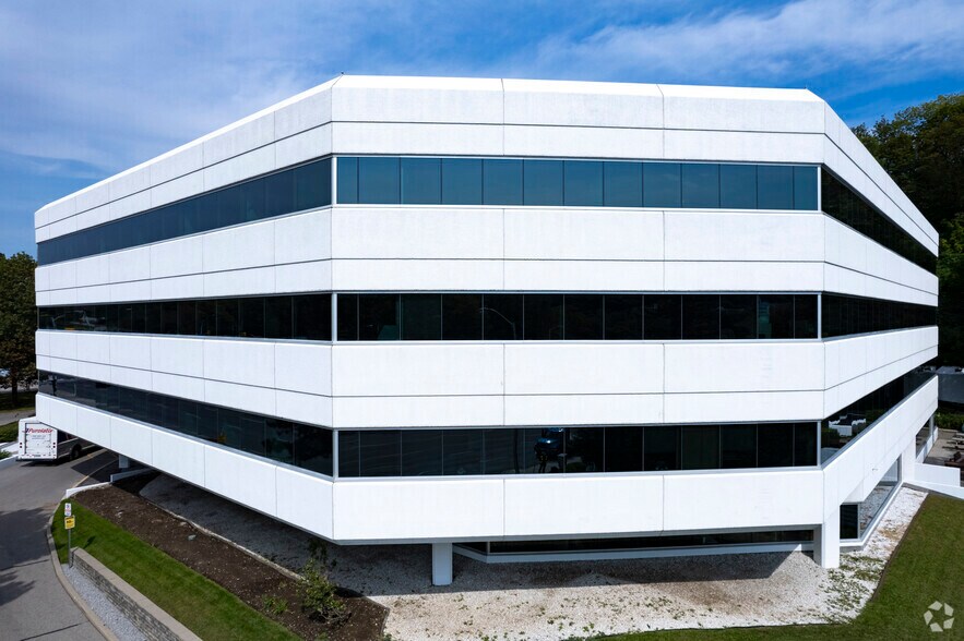 More Photos Of 4141 Yonge St, Toronto Office For Lease