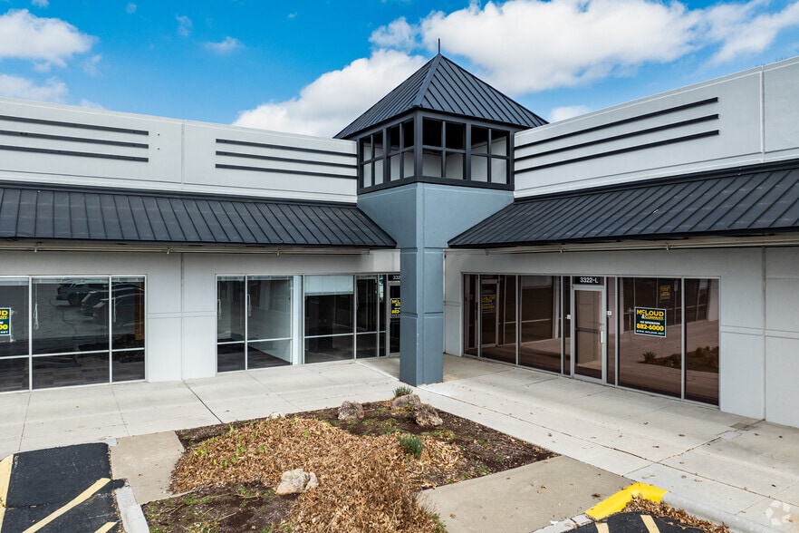 More Photos Of 3322 S Campbell Ave, Springfield General Retail For Lease