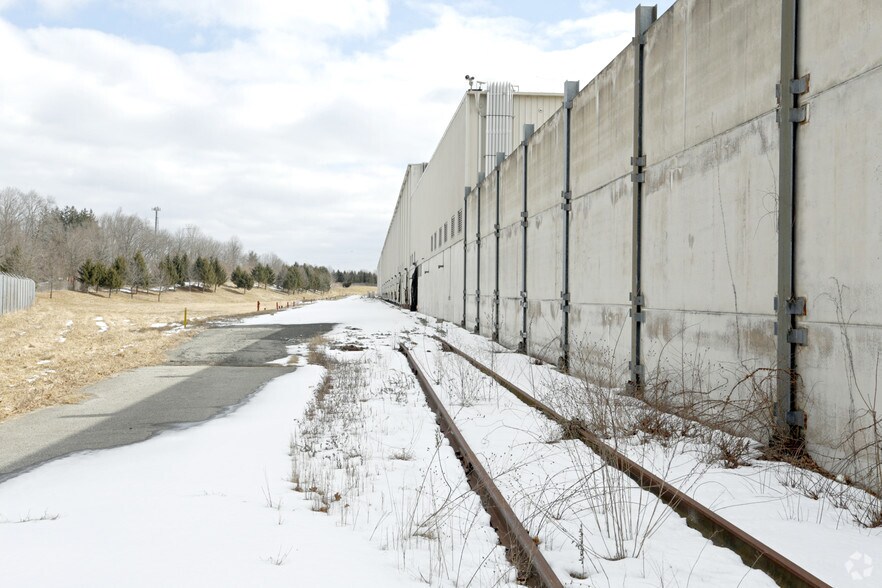 703 Bartley Chester Rd, Flanders, NJ 07836 Industrial For Lease