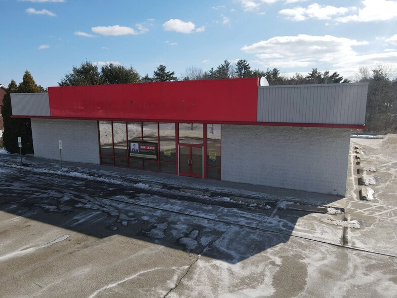 More Photos Of 2299 Lafayette Rd, Portsmouth Freestanding For Lease