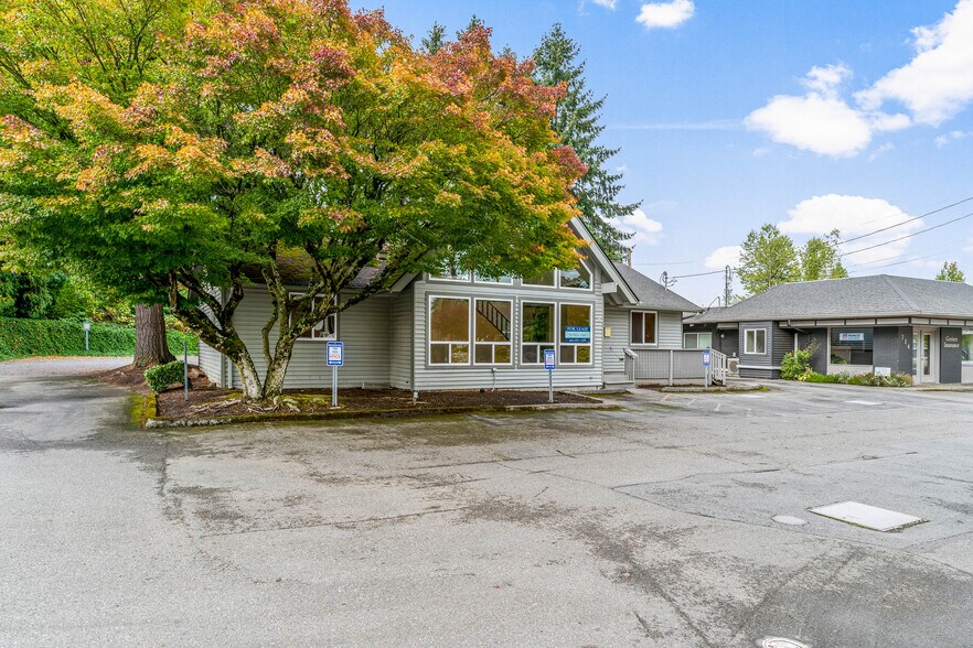 More Photos Of 712 Avenue D, Snohomish Storefront Retail Office For Sale