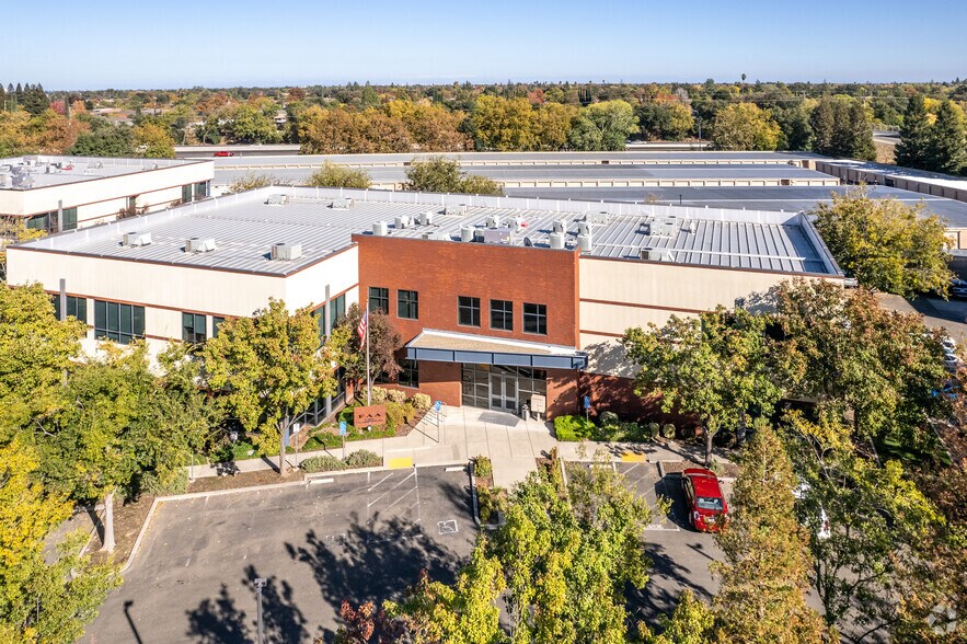 More Photos Of 1104 Corporate Way, Sacramento Coworking Space