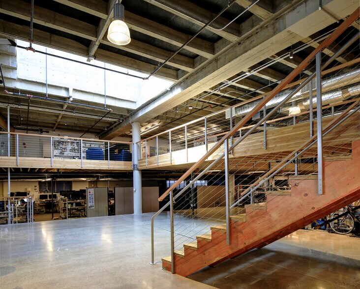 More Photos Of 3668 Albion Pl N, Seattle Office For Sale