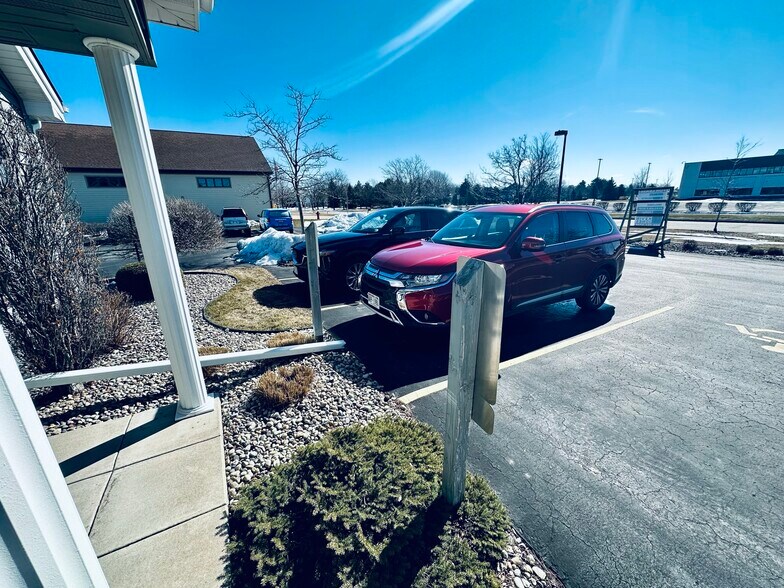 More Photos Of 885 Western Ave, Fond Du Lac Medical For Lease