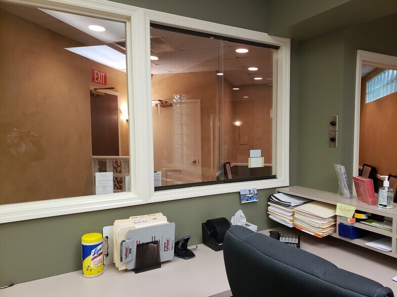 More Photos Of 180 White Rd, Little Silver Medical For Lease