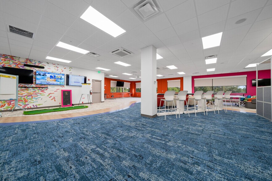 More Photos Of 1930 SW 38th Ave, Ocala Office For Lease