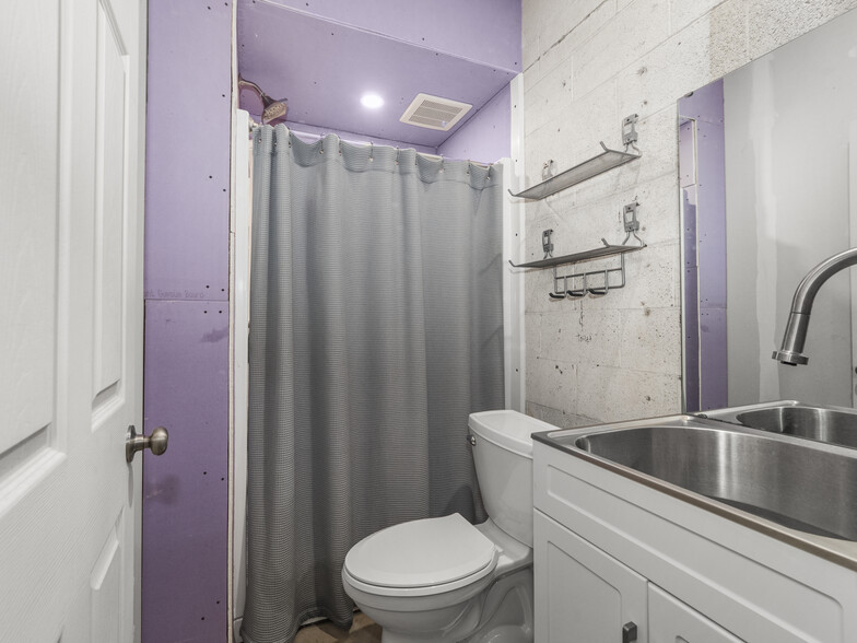 More Photos Of 2405 Mcneilly Rd, Pittsburgh Warehouse For Sale