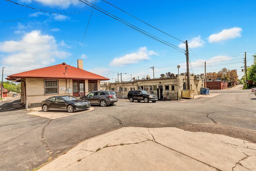 More Photos Of 4407 Federal Blvd, Denver Freestanding For Sale