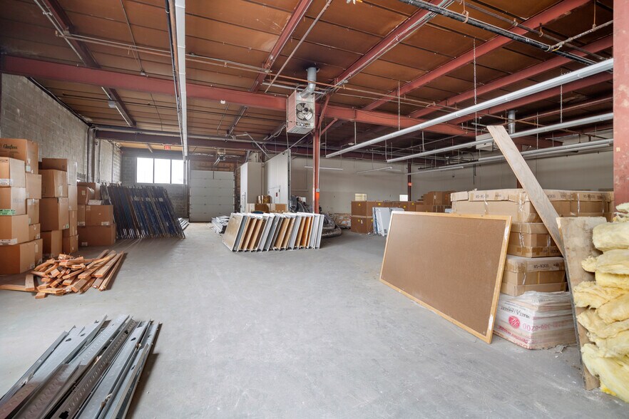 More Photos Of 170 Eileen Way, Syosset Flex For Lease