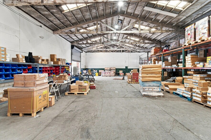 More Photos Of 2205 Rice Ave, West Sacramento Warehouse For Sale