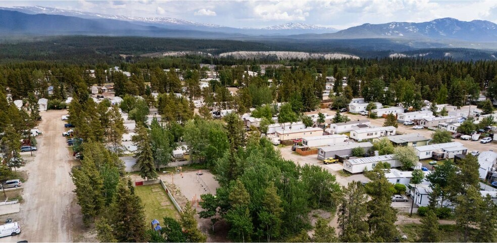 More Photos Of 986 Range Rd, Whitehorse Manufactured Housing Mobile Home Park For Sale
