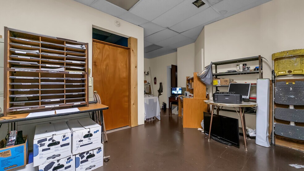 More Photos Of 13257-59 S Baltimore Ave, Chicago Storefront Retail Residential For Sale