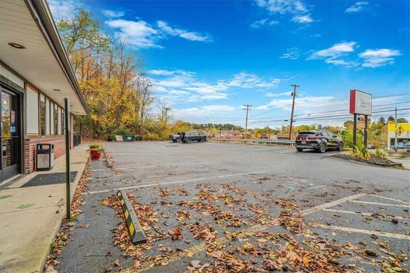 More Photos Of 3058 Washington Pike, Bridgeville Restaurant For Sale