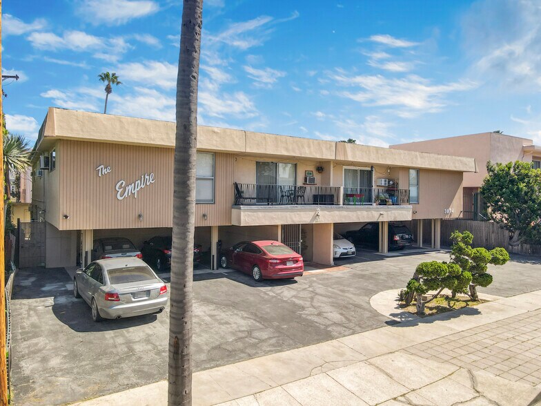 More Photos Of 3674 Empire Dr, Los Angeles Apartments For Sale