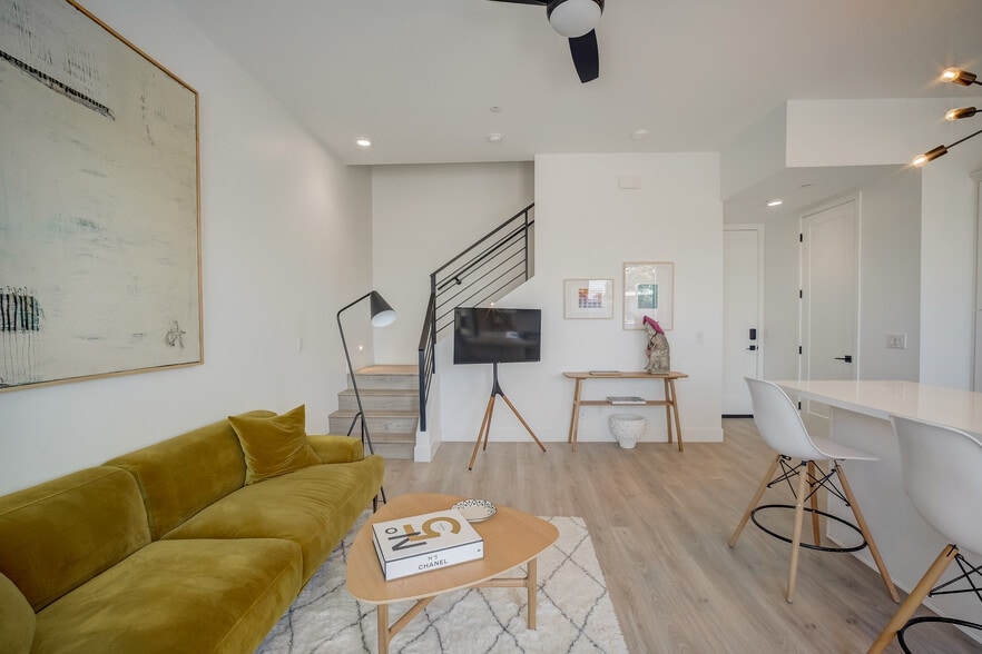 More Photos Of 777 W Coolidge St, Phoenix Apartments For Sale