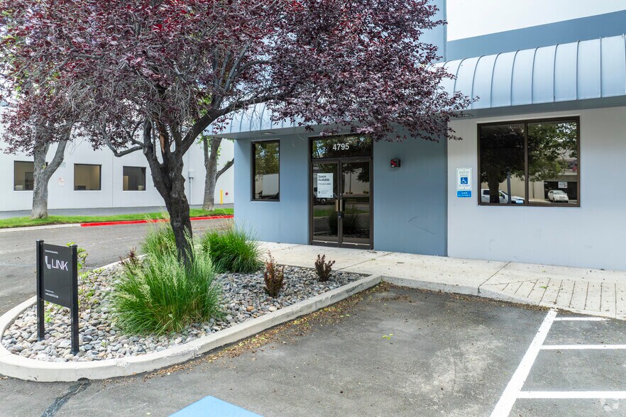 More Photos Of 4795 Longley Ln, Reno Unknown For Lease