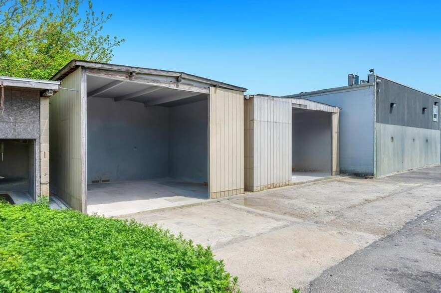 More Photos Of 1189 Montauk Hwy, Mastic Warehouse For Sale