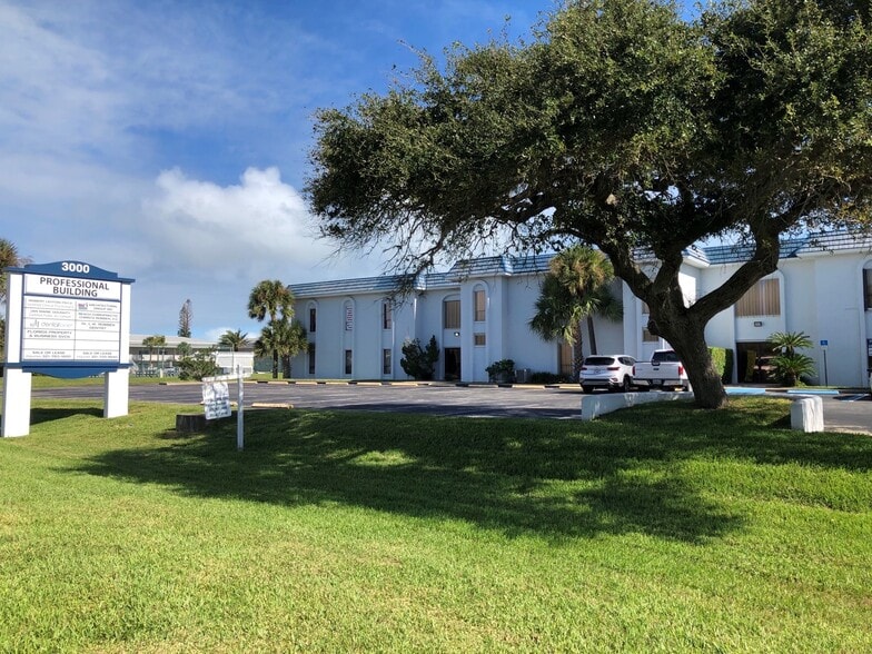 More Photos Of 3000 N Atlantic Ave, Cocoa Beach Office For Lease