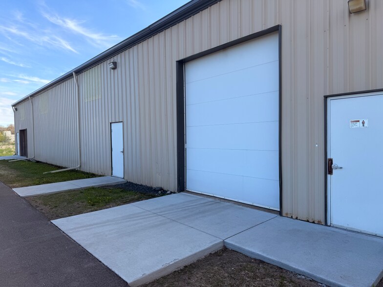 More Photos Of 805 Prospect Ave, Osceola Manufacturing For Sale