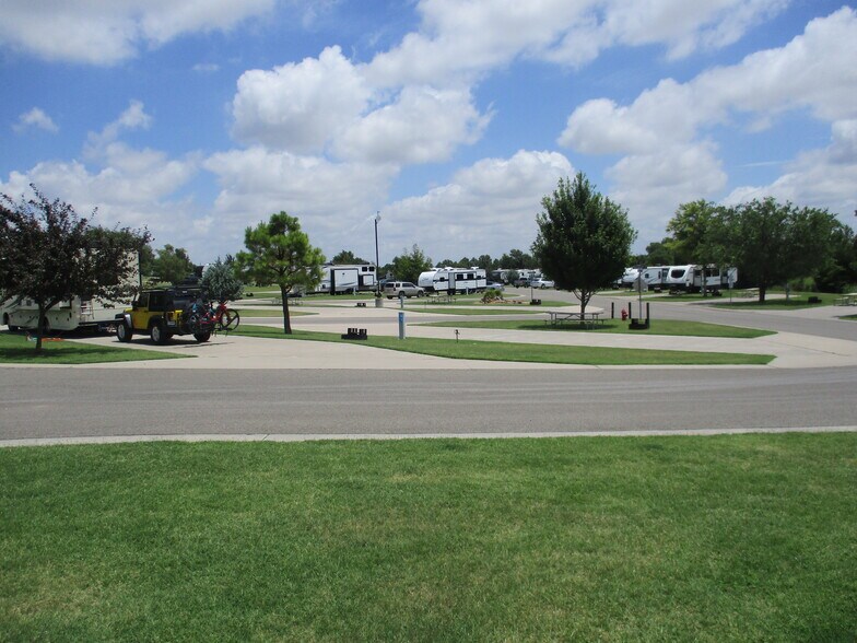 More Photos Of 1038 Airport Rd, Weatherford Manufactured Housing Mobile Home Park For Sale