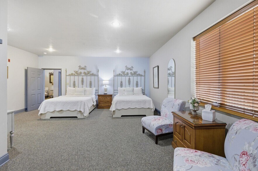 More Photos Of 233 Arthur Ave, Lake Arthur Hotel For Sale