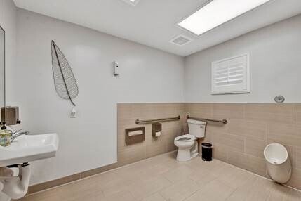 More Photos Of 137 S Prospect Ave, Tustin Office For Lease