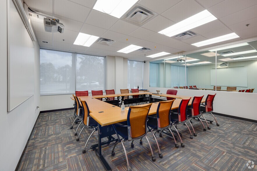 More Photos Of 7560 Red Bug Lake Rd, Oviedo Medical For Sale