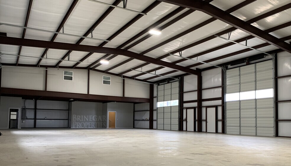 More Photos Of 133 Glosson Ranch Rd, Dripping Springs Warehouse For Sale