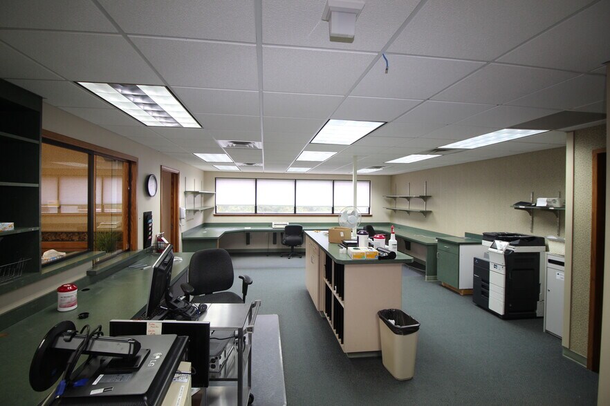 More Photos Of 2520 Lake Ave, Fort Wayne Medical For Sale