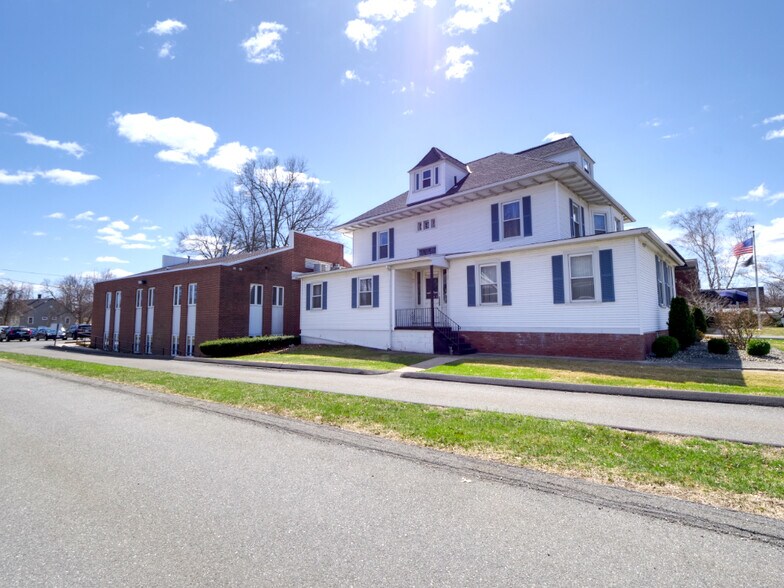 More Photos Of 71 Park Ave, West Springfield Medical For Sale