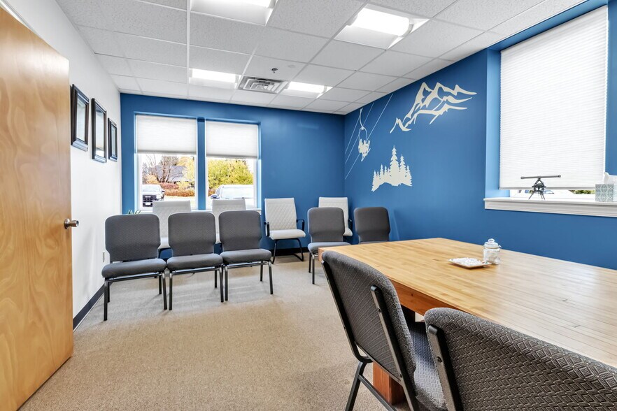 More Photos Of 2-85 Bristol Ln, Ellicottville General Retail For Lease