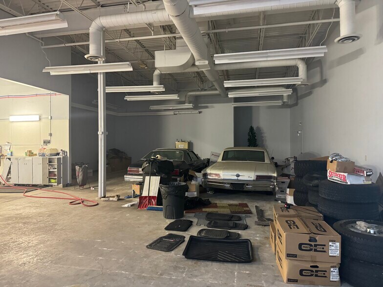 More Photos Of 29 Good Hope Pike, Clarksburg Freestanding For Lease