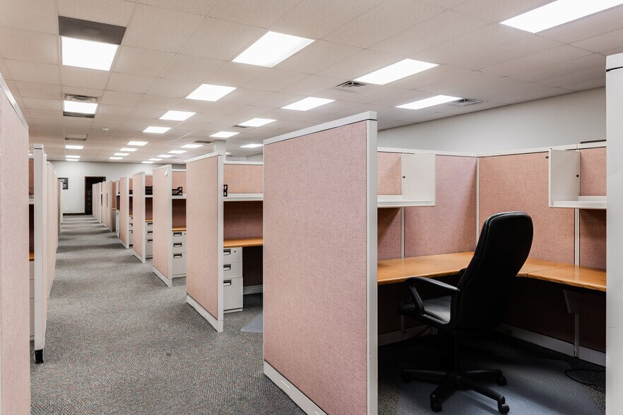 More Photos Of 1301 Hudson Ln, Monroe Office For Sale