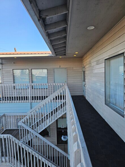 More Photos Of 1020 A St SE, Auburn Storefront Retail Office For Lease