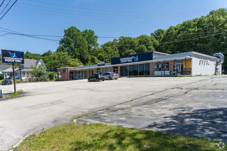 More Photos Of 542-548 N Main St, Danielson Unknown For Lease