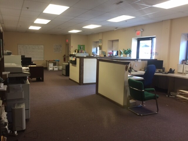 More Photos Of 1701 Loretta Ave, Feasterville Warehouse For Sale