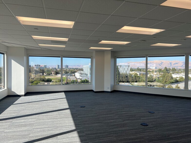 More Photos Of 2350 Mission College Blvd, Santa Clara Unknown For Lease