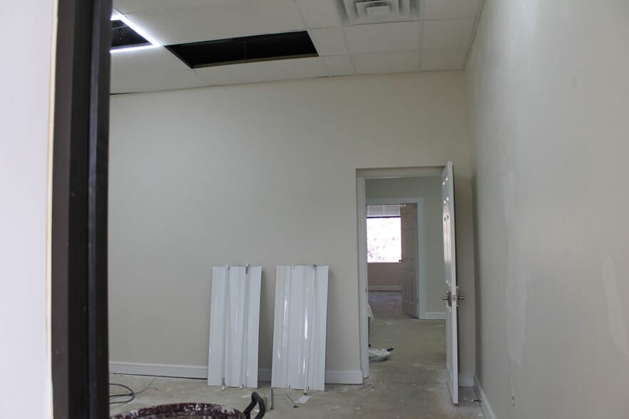 More Photos Of 201 W Market St, Kingsport Office For Sale
